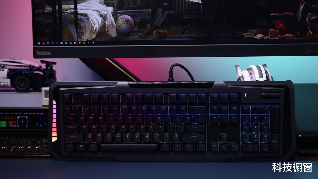 机械键盘|电竞氛围拉满 这次杜伽GK90 玩出了机械感