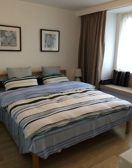 结婚6年终于买房了！虽然是个小户型但是带了个衣帽间，好开心