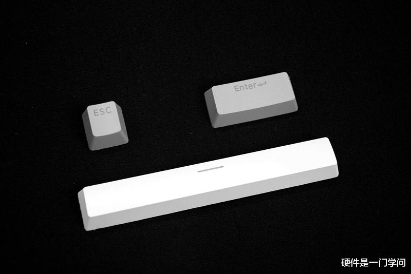 机械键盘|独一无二的ESC，小呆虫GK61珊瑚海轻弹版机械键盘开箱