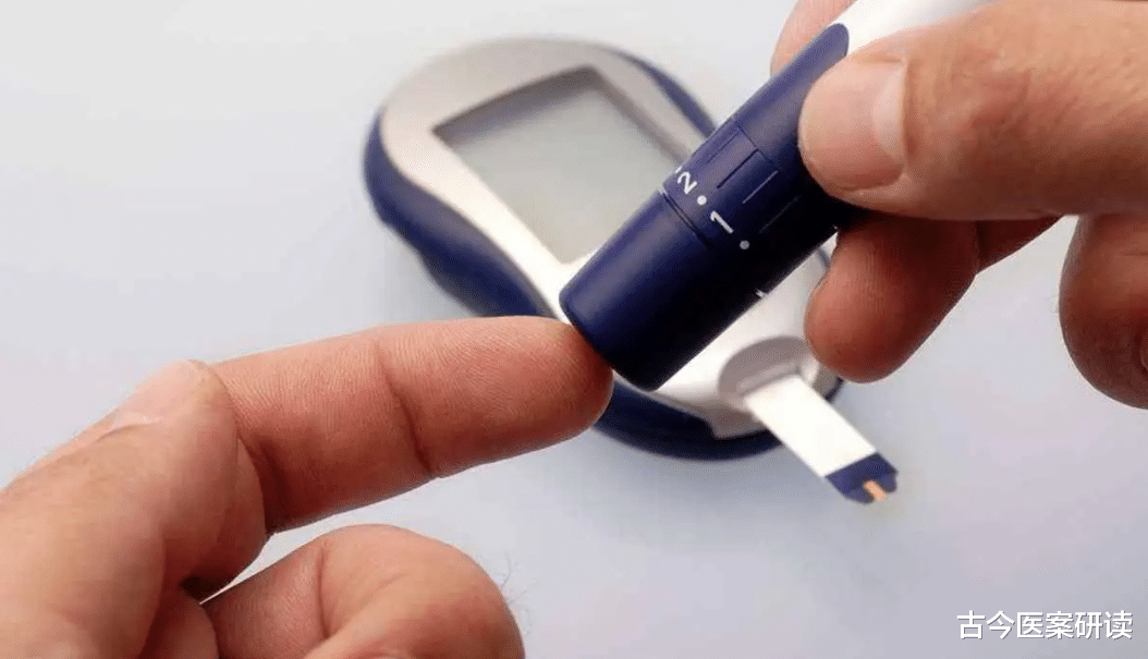 血糖|多名专家联合声明：身体2处“发痒”，或是血糖“已超标”，需警惕