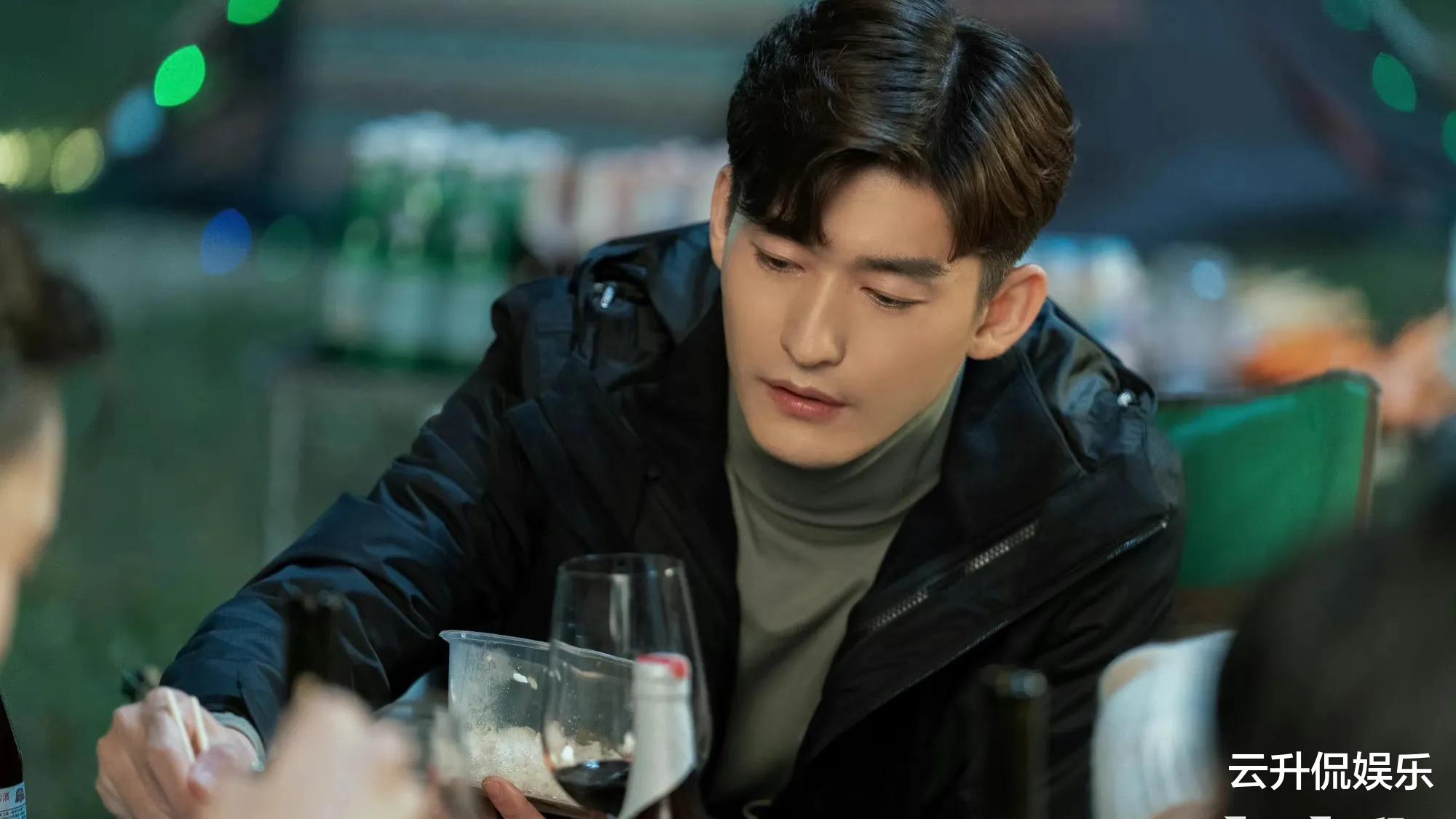 张翰|明星张翰最近有点烦，先是影视作品被下架，真人秀戏份也被删除