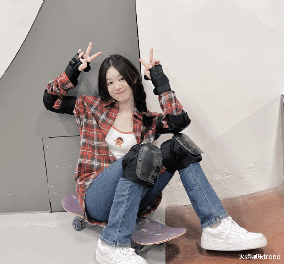 徐梦洁|徐梦洁晒吴宣仪、刘些宁合照,分享假期plog