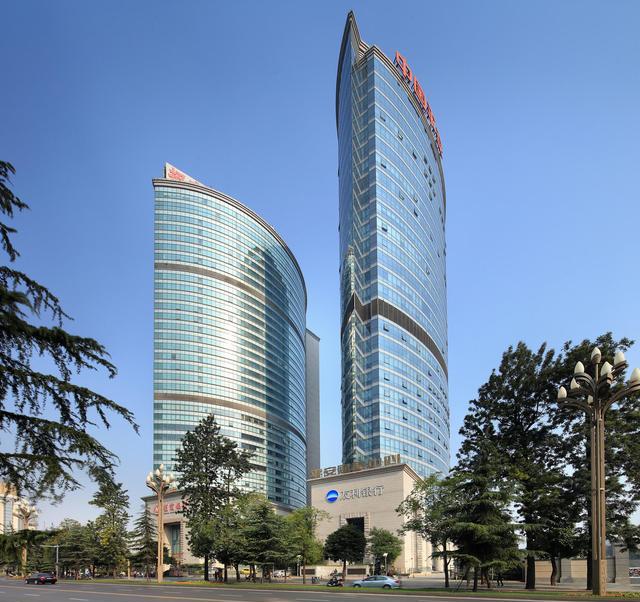 小姐姐|成都公安局招聘智慧交通技术总监50万年薪，你听说过吗，待遇高吗