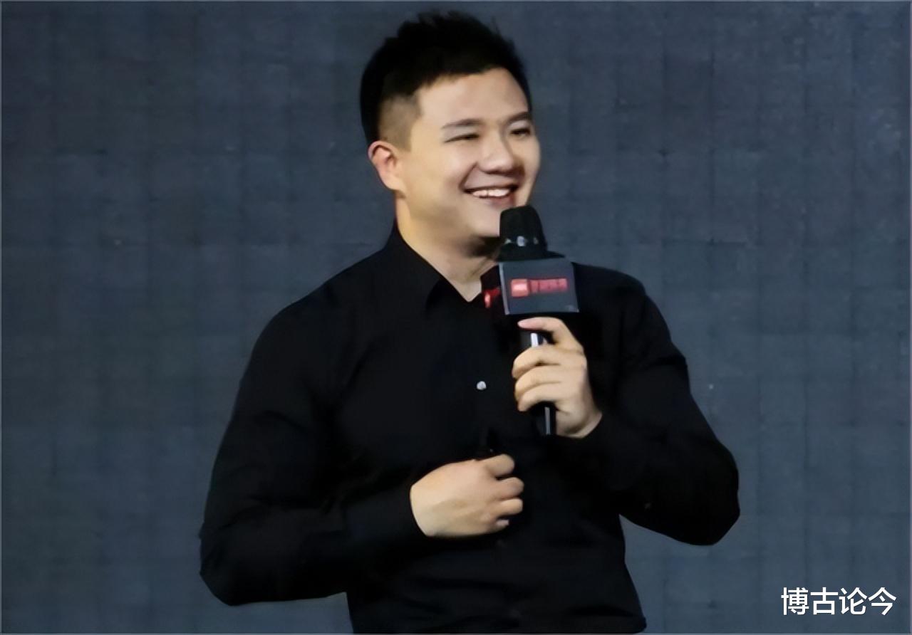 何雯娜|吊环王陈一冰：与何雯娜金童玉女却胡搞，“出轨男”成新标签