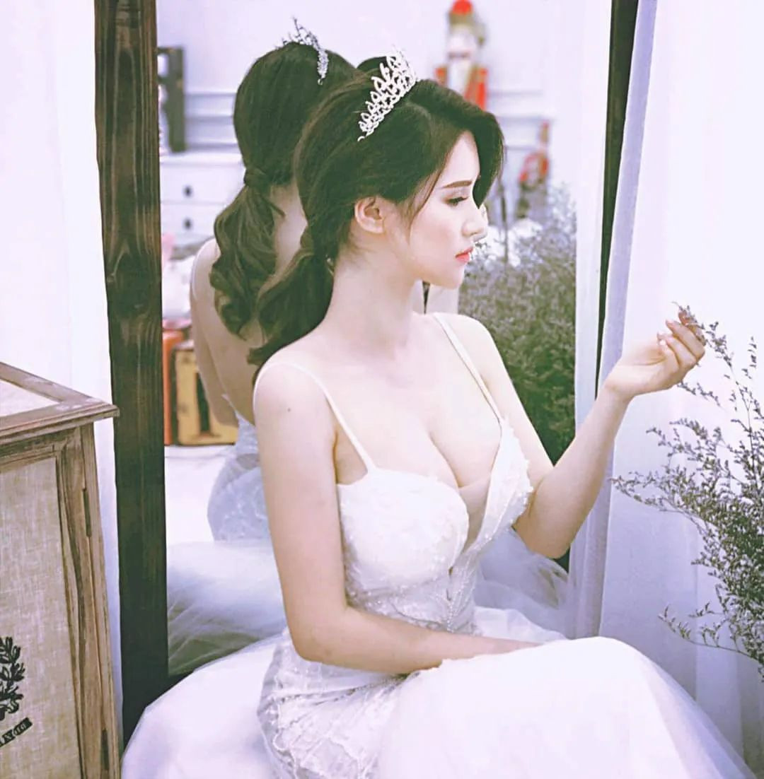编发 她是颜值出众的韩国最美CEO，高贵的气质让人感觉高不可攀