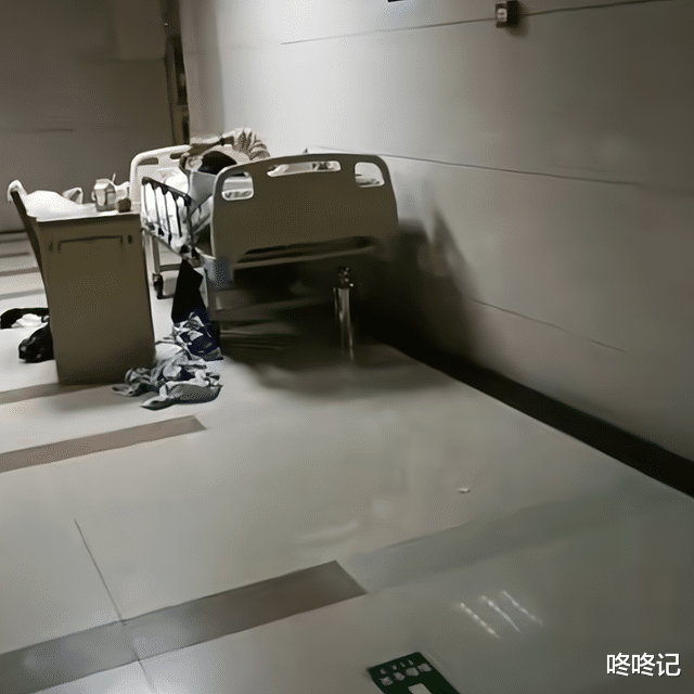 可怜又可恨?女子怀了情夫的孩子,跳楼摔断腿后,婆家娘家都不管
