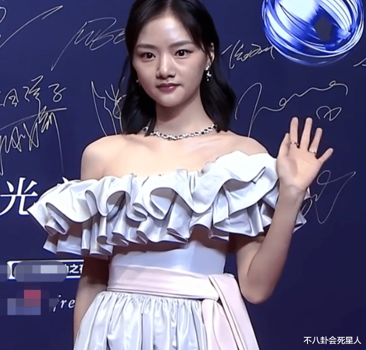 滤镜|宋轶的黑头,万茜的眼袋,没了滤镜这些女星“暴露”了