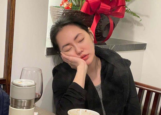 小S|小S懒理外界诋毁，心脏强大正常开工，大方回应恶评：过奖了！