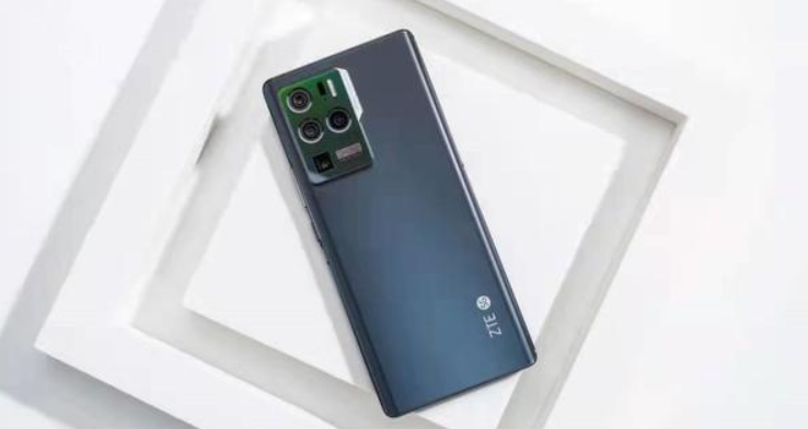 罗永浩|即将崛起,吴京助力,骁龙8Gen1+120W,中兴机皇将至