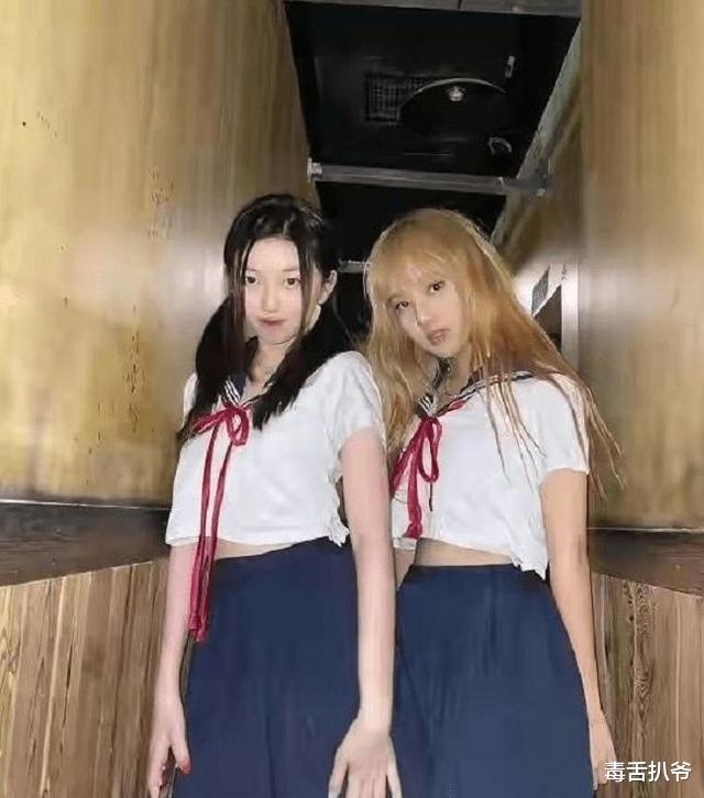 李嫣|李亚鹏老婆带女儿外出!婆婆和继女李嫣现身陪同,一家人很温馨