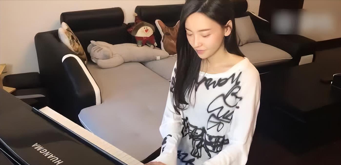 杨超越|从“一夜爆红”到“日渐没落”，于文文该怪谁呢？