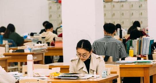 大学生|“灭”字加一笔是什么字？大学生面试题被轻松答出，让人意外