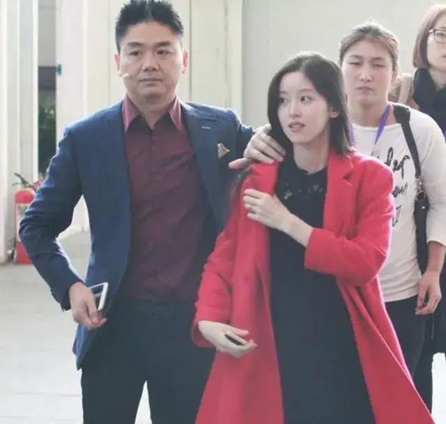 章泽天|刘强东明州案以和解方式终结，双方称是一场误会，现误会已解除