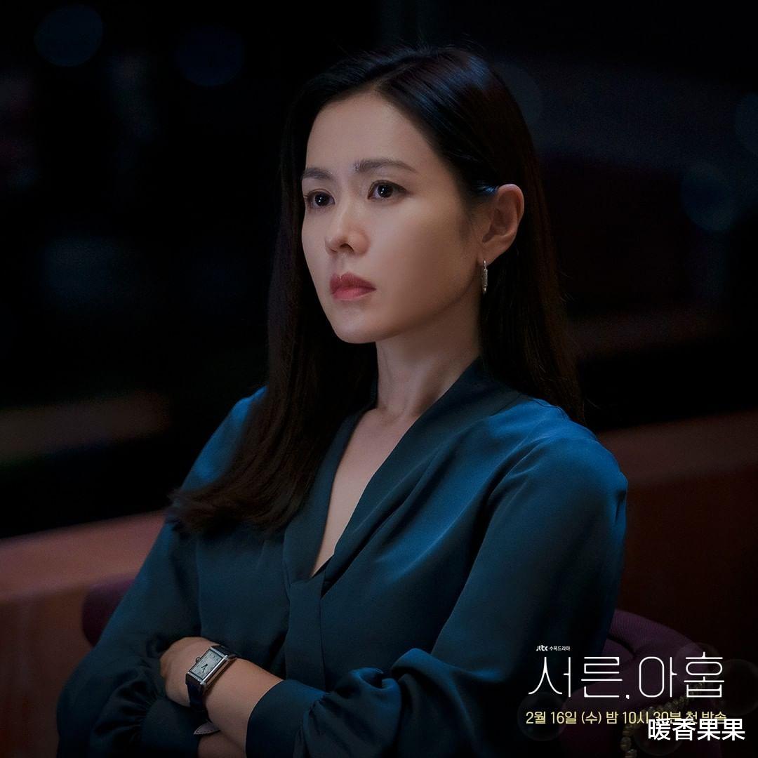 眼影 孙艺珍40+『逆生长妆容』5大要点！眼影选择要小心，唇色桃花倍增