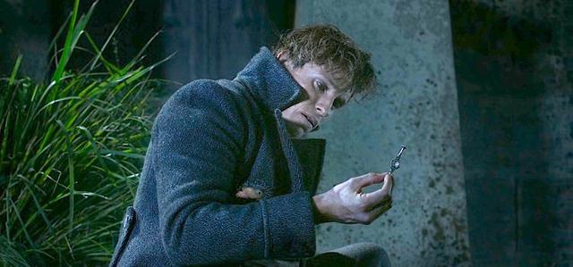 血盟|《邓布利多之谜》：麒麟择主，血盟契约被打破，克莱登斯身份曝光