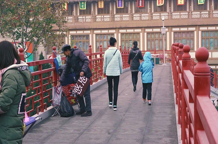 美食|西安市迎来旅游高峰期,游客络绎不绝,餐馆纷纷扩大营业面积