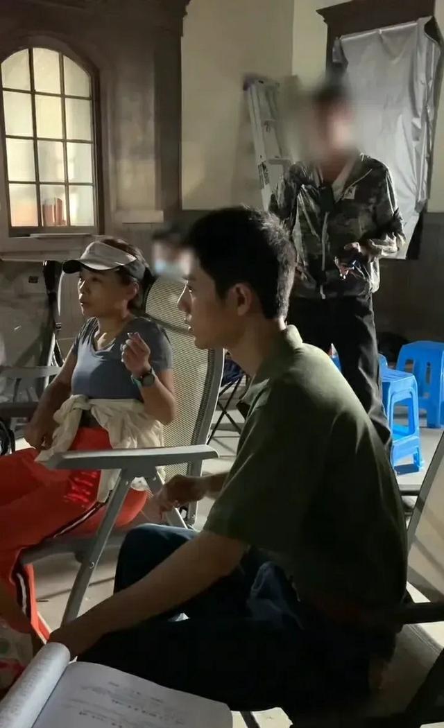 肖战|肖战获人气演员奖，有些人坐立不安，原来这个奖对演员加成很大！