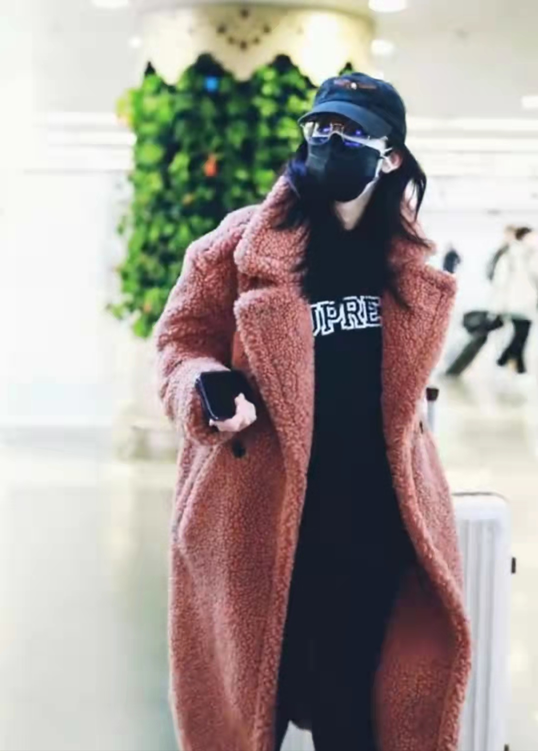 迪丽热巴|迪丽热巴工作室沦陷：怀孕传闻愈演愈烈，粉丝刷屏要求发行程图