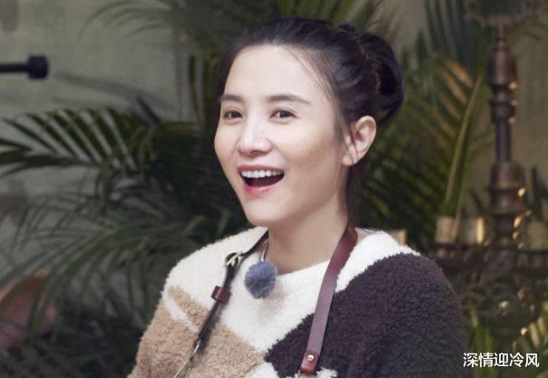 宋佳|40岁的宋佳为何嫁不出去？看完之前照片，一般人确实不敢娶！