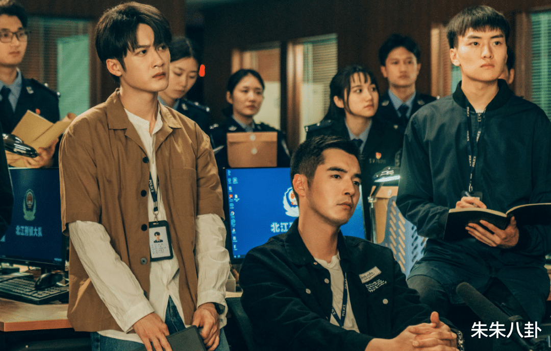 景甜|开播前无人问津，开播后“真香”的八部影视剧，每一部都是经典