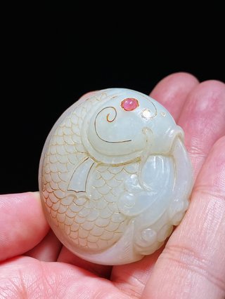 博物馆|清 和田玉籽料 白玉 嵌银 鱼形 把件 挂件