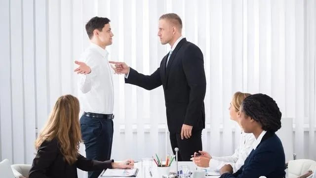 朱元璋|职场上混得再得意，也别向同事炫耀这3种事，成事不足败事有余