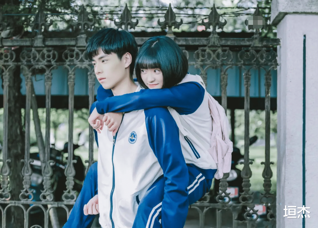 孟美岐|盘点娱圈“瞬时流量”明星,红火之后快速沉寂,如今快要查无此人