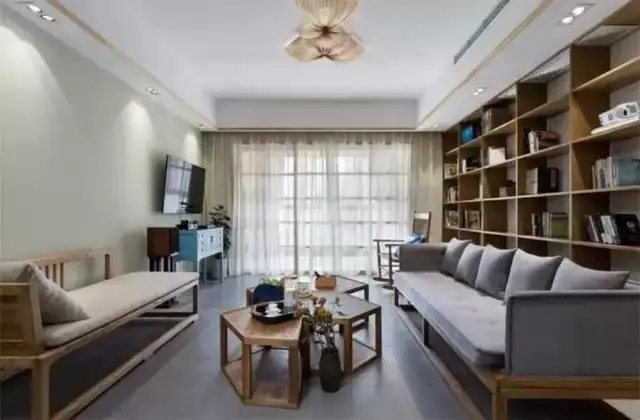 客厅连着阳台，你们喜欢把窗帘，装在哪里呢？