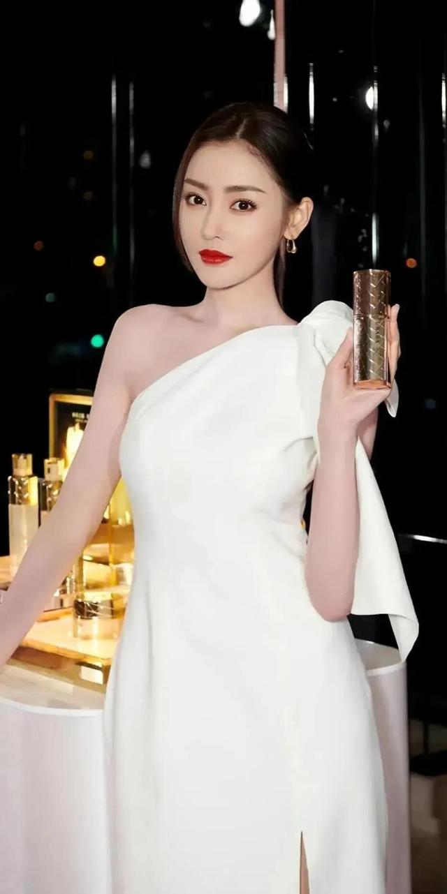 张天爱|分享美图—性感迷人的张天爱