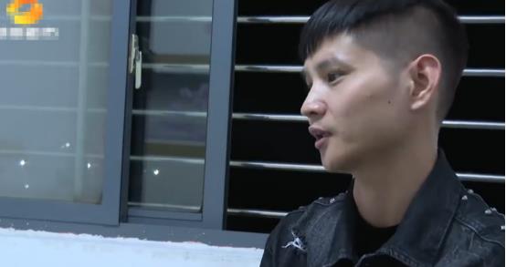 2020年,丢失28年儿子终于找到,湖南重病父亲摘掉呼吸机亲自迎接