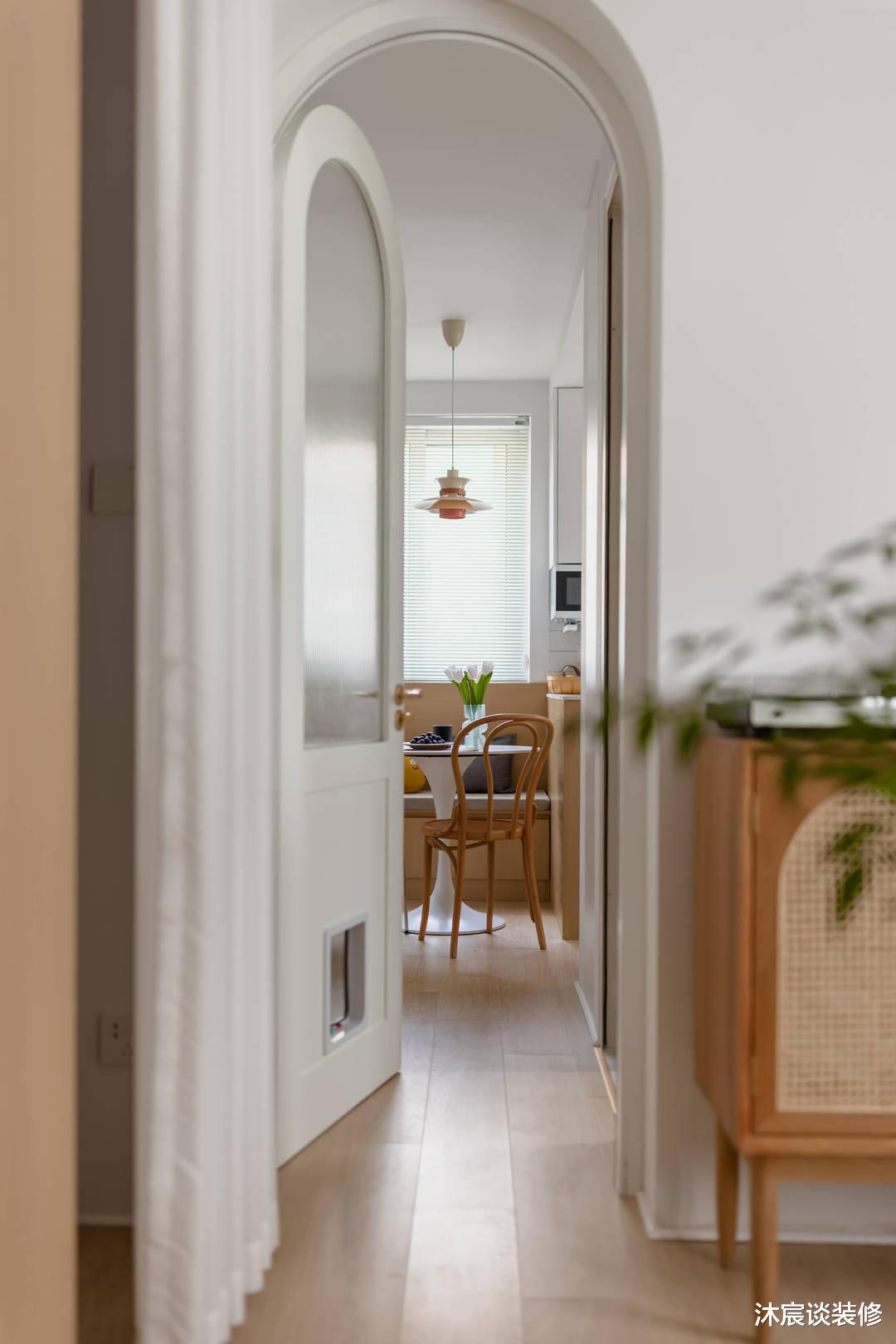 同样住45㎡小屋,别人只有“巴掌大”,她家却堪称“迷你版豪宅”