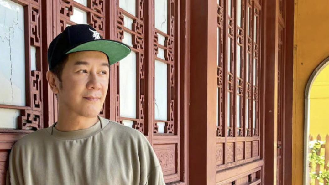 陈浩民|陈浩民离巢TVB15年再合作，横店开工大受欢迎，王浩信称他是高手