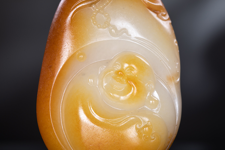 弥勒佛|「璞玉雅藏」和田玉籽料 和田玉黄皮沁独籽《弥勒佛》 名家玉雕作品