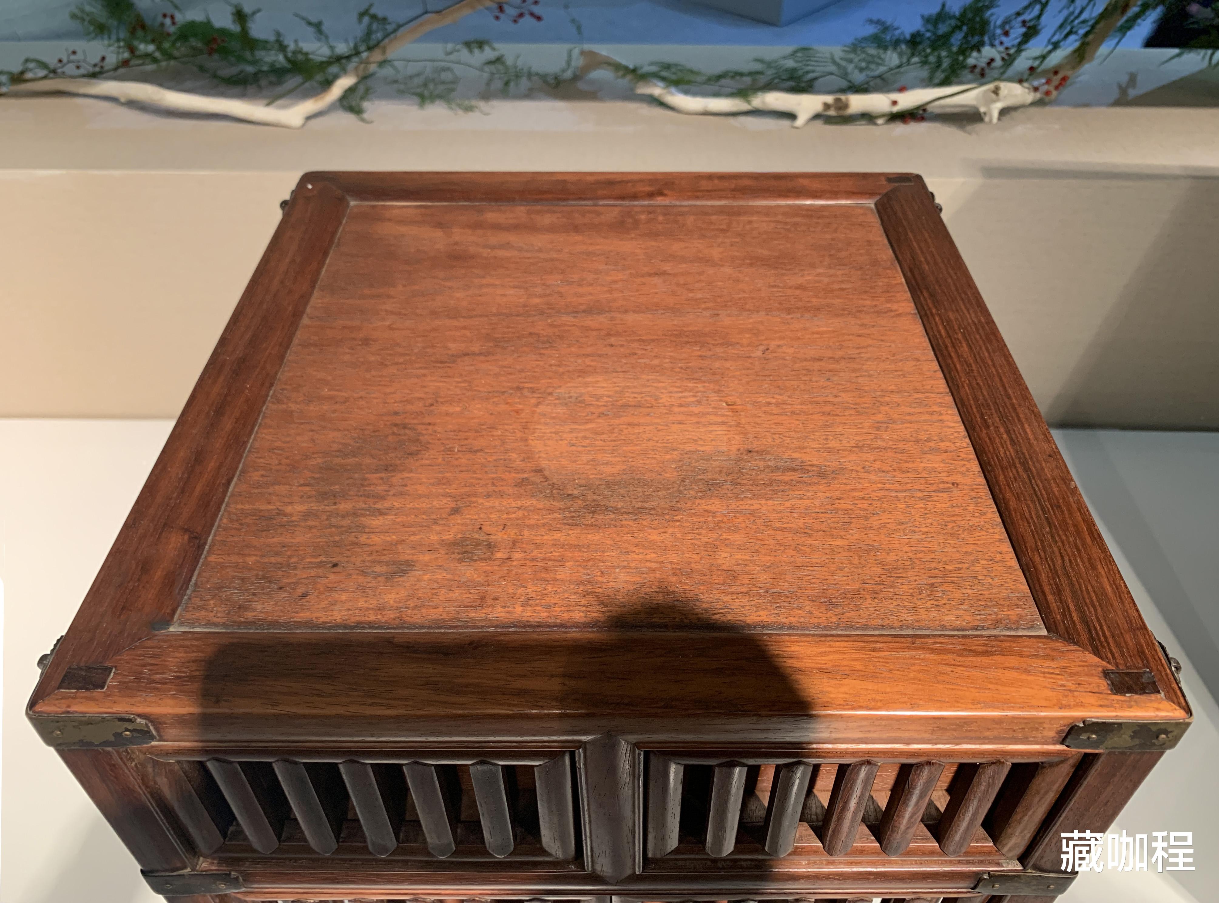 黄花梨竖棂格箱笼,有谁知道是用来做什么的?