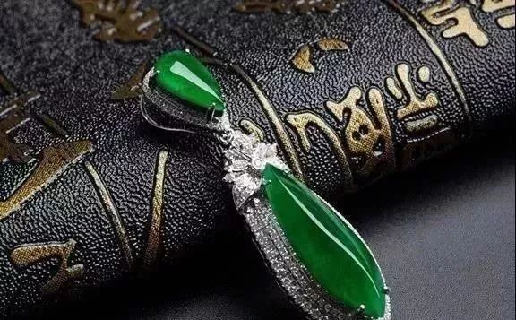 翡翠|投资七步走,玩转翡翠收藏市场~