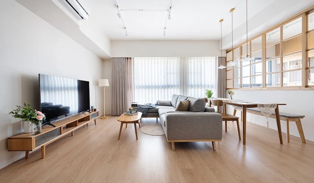 这是我见过最佛系的装修,全屋浅色调原木风,再过10年也不过时