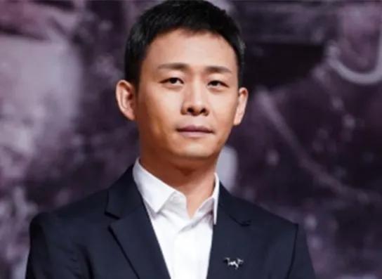 张译|张译：娶二婚主持人丁克至今，和妻子托起植物人前女友最后的时光