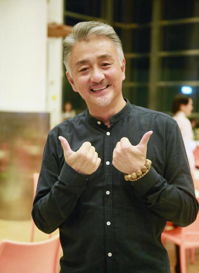 吴岱融|吴岱融为儿子在新加坡买房，137平方米花了400万，坦言已享受优惠