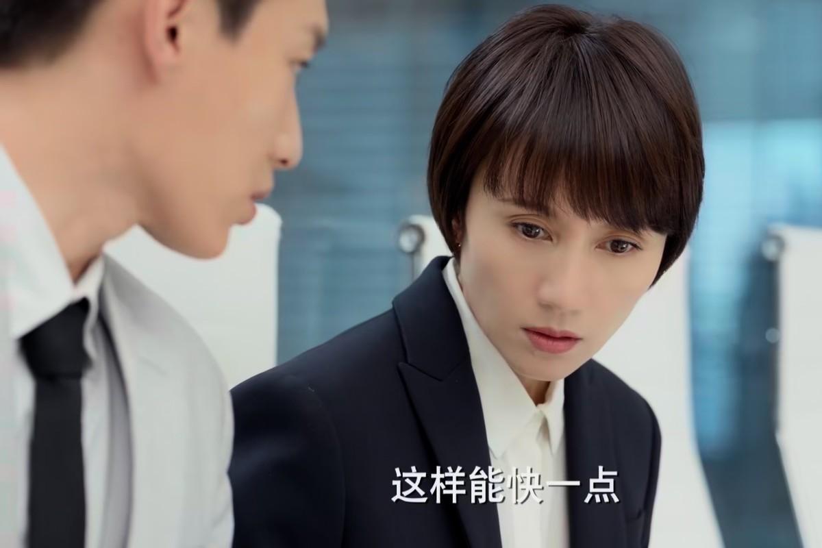 玫瑰之战|《玫瑰之战》：不仅袁泉的塑造力很强，王志飞也不弱，配角同样很重要