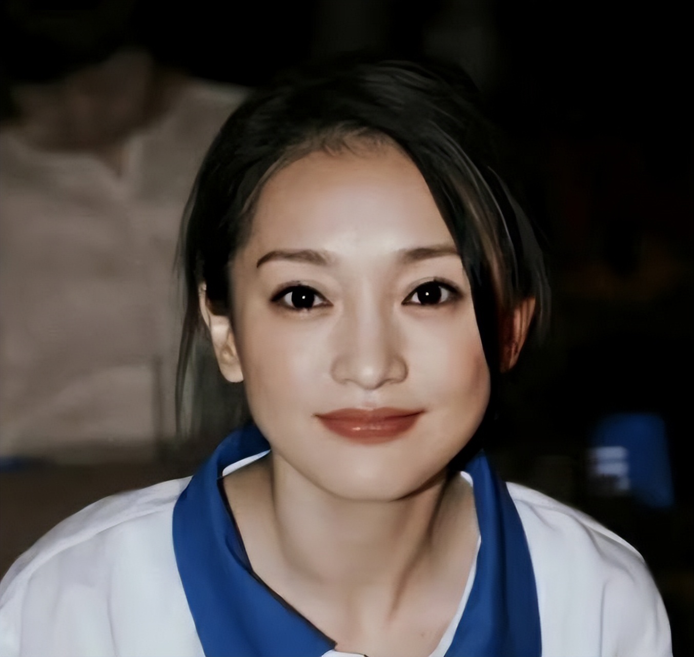 赵丽颖|明明长得很像,却一个惊艳、一个“路人脸”,问题出在鼻子上?