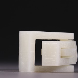 和田玉籽料|清 和田玉籽料兽钮转心印章。