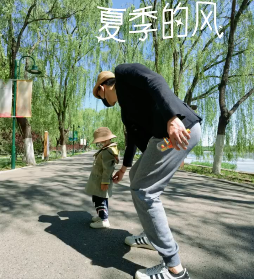 中国游泳队|中国游泳队前队长默默结婚晒娃，曾和曾春蕾相恋，退役去清华任教