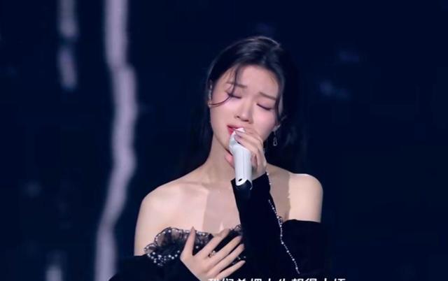 永不失联的爱|好声音冠军加盟江苏卫视跨年，这一次，我希望她别唱永不失联的爱