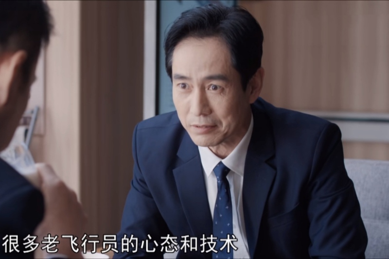 程霄|《向风而行》看到谢泽天试探江韬,才懂程母的“心病”从何而来