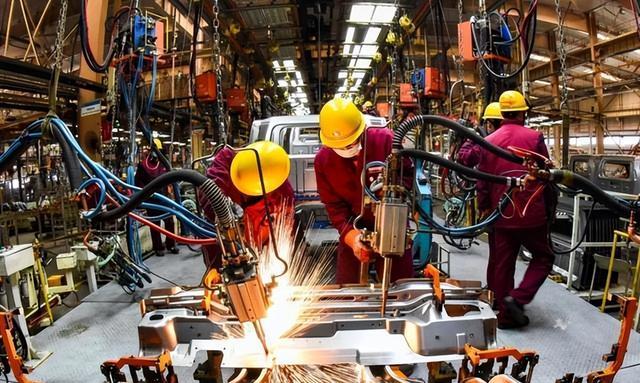 腕表|两大行业陷入“断代苦恼”，高薪招聘也没人去，现在大学生怎么了