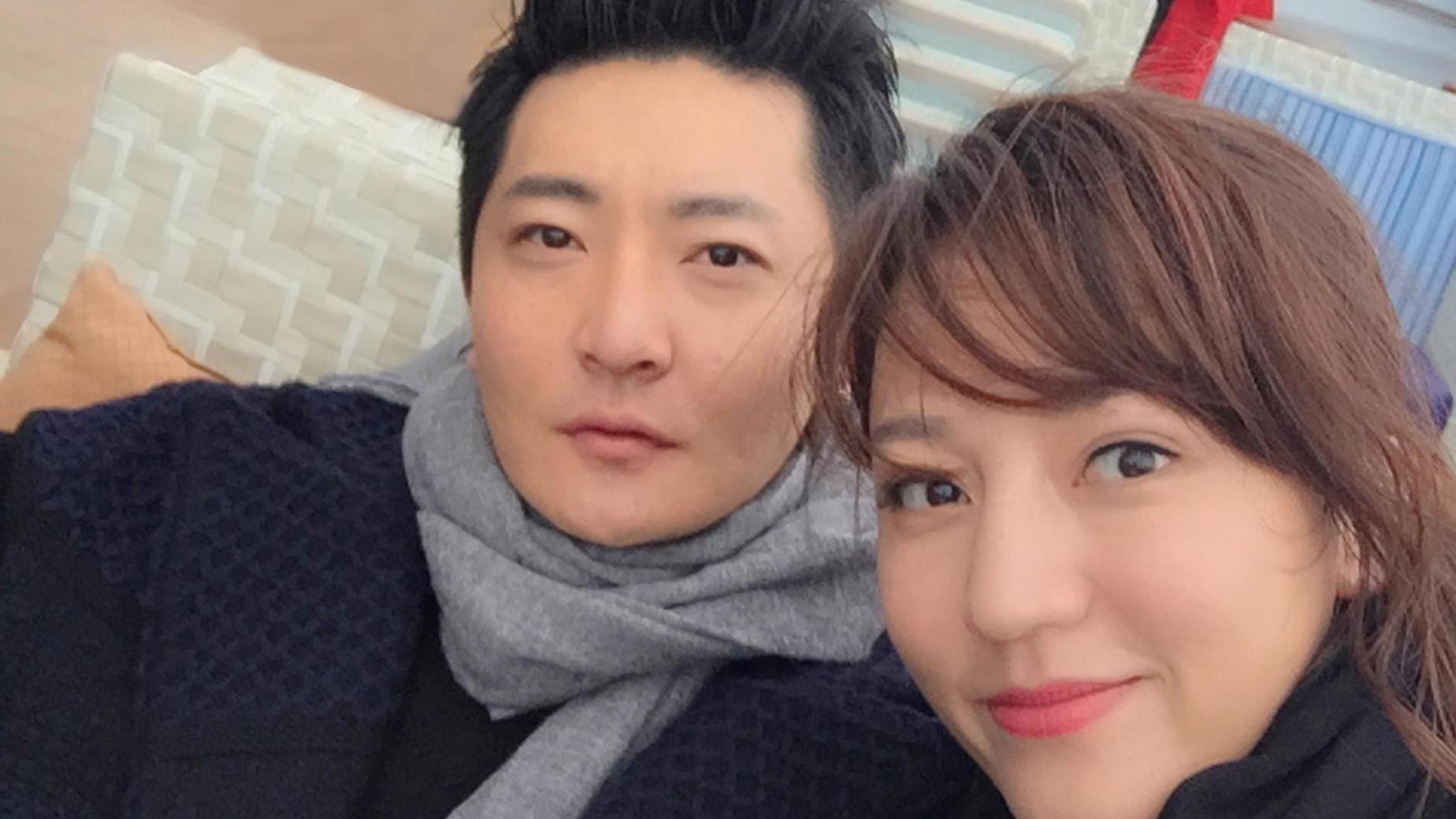 陆毅|娶亲姐妹成连襟，丈母娘态度却不同，陆毅和郭京飞谁更受鲍母宠？