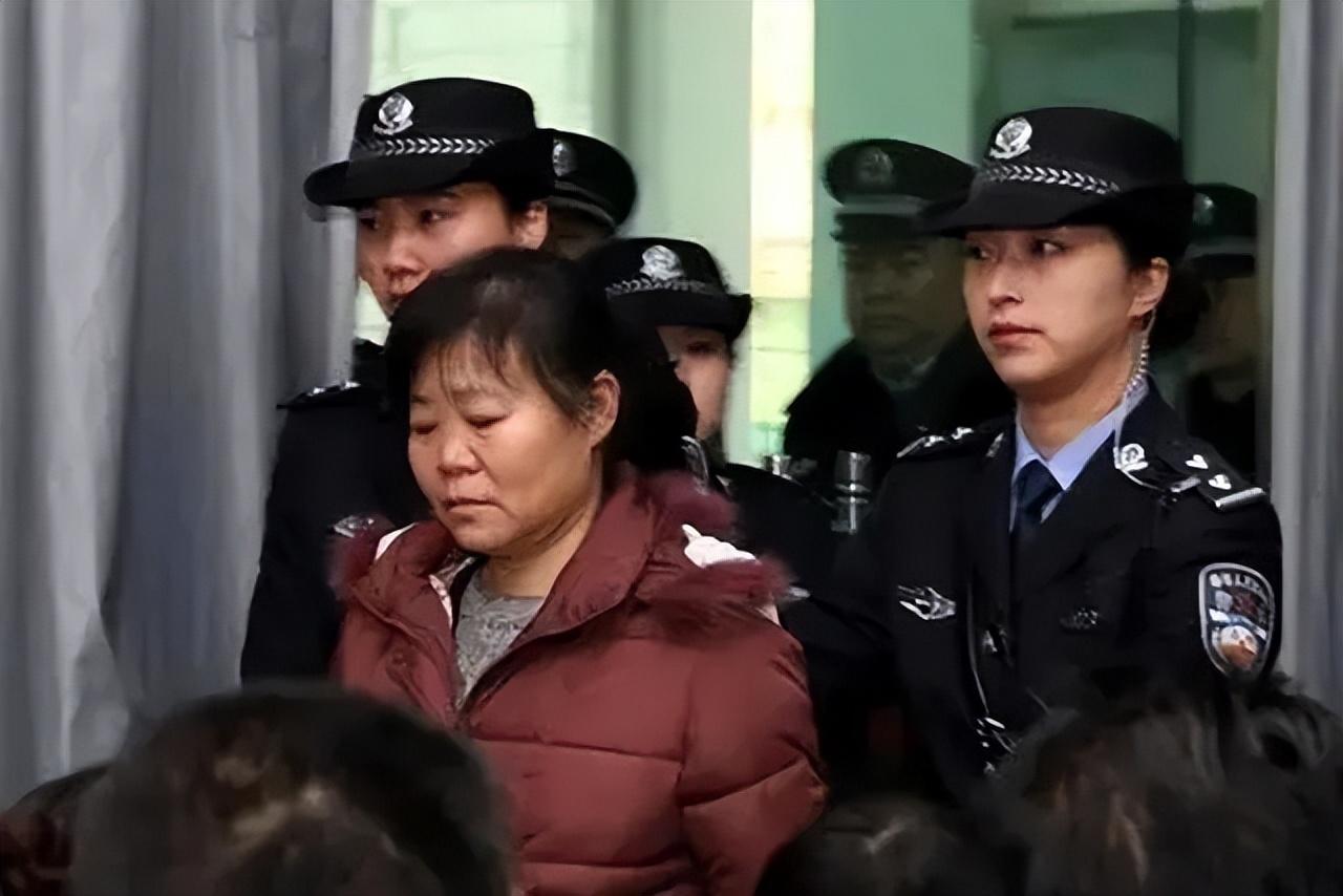 “双面医生”张淑侠:违背医德,白衣天使成了人贩子