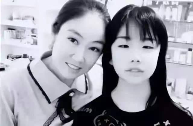 许敏|许敏哥哥生前指责田静弟弟，纯粹蹭热度，对错换事件没有任何贡献