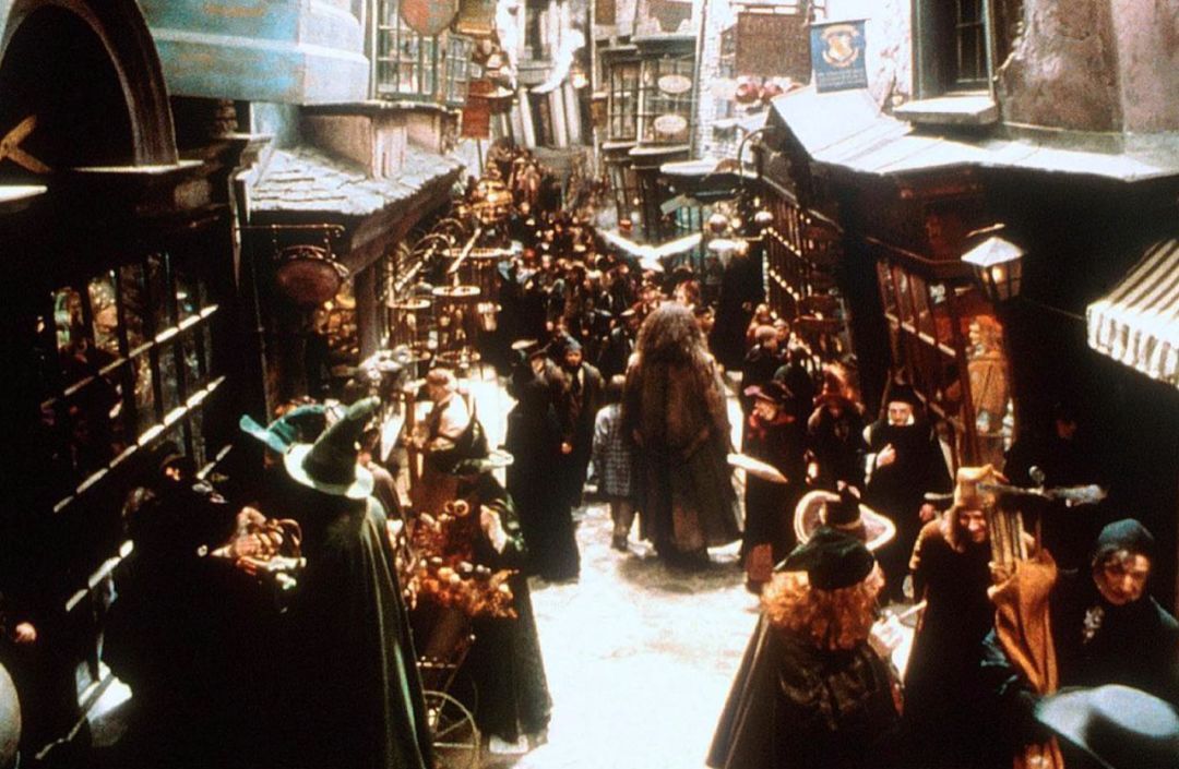 哈利·波特|《哈利波特》再出新片,三大亮点让它火爆22年,领先国产魔幻剧?