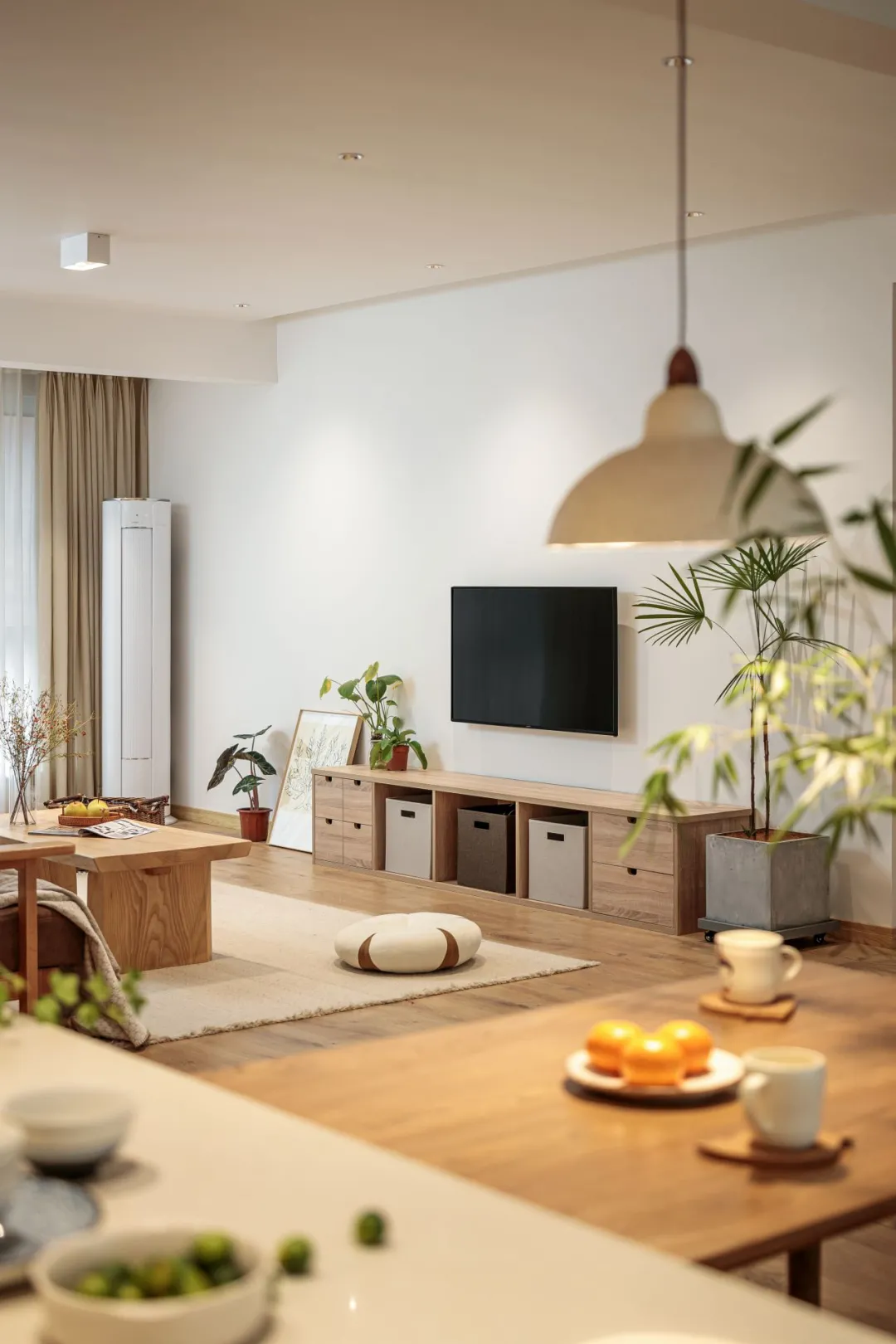 128平米MUJI温馨的色调+实木的质感,解锁随性日常,将生活氤氲成诗!